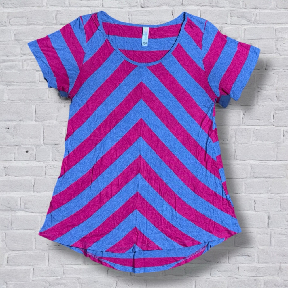 LuLaRoe Women’s Medium Pink Purple Chevron Wide Striped Colorblock Classic Tee